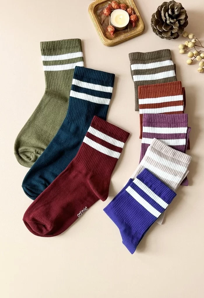 جوراب نیم ساق اسپرت دو خط یونیسکس 17 جوراب نیم ساق اسپرت دو خط یونیسکس