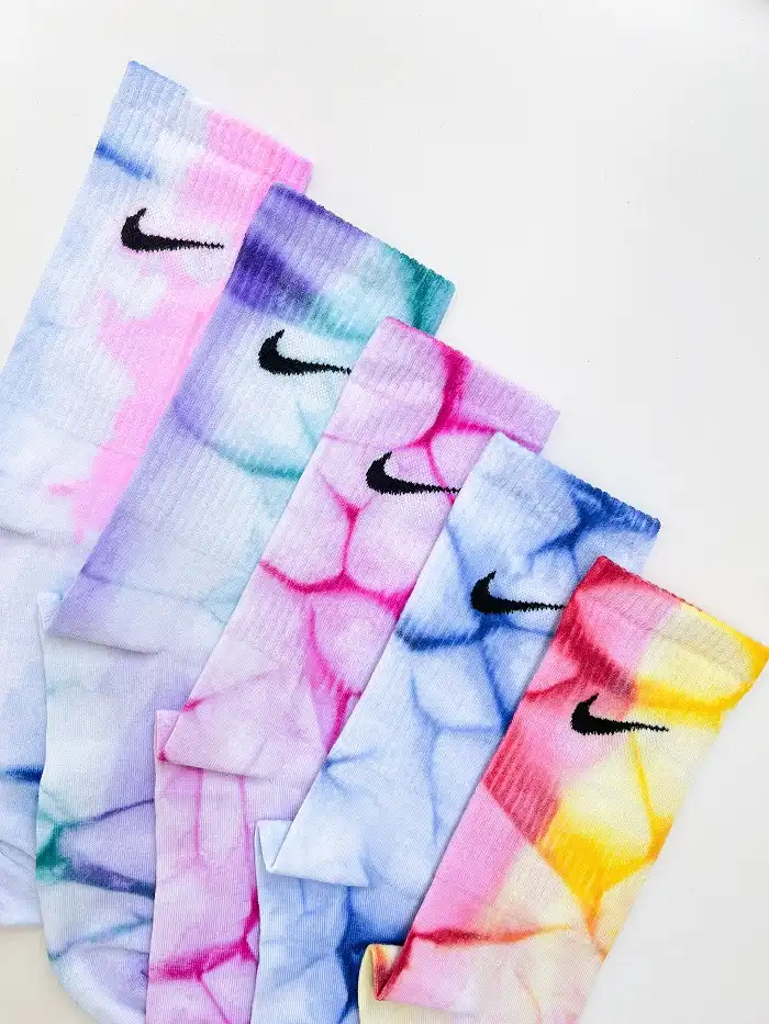 جوراب ساق بلند زنانه آبرنگی نایکی 3 جوراب ساق بلند زنانه آبرنگی نایکی - Image 3